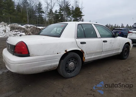 2011 Ford Crown Victoria Police Interceptor z USA, uszkodzony, nr VIN 2FABP7BV0BX168477